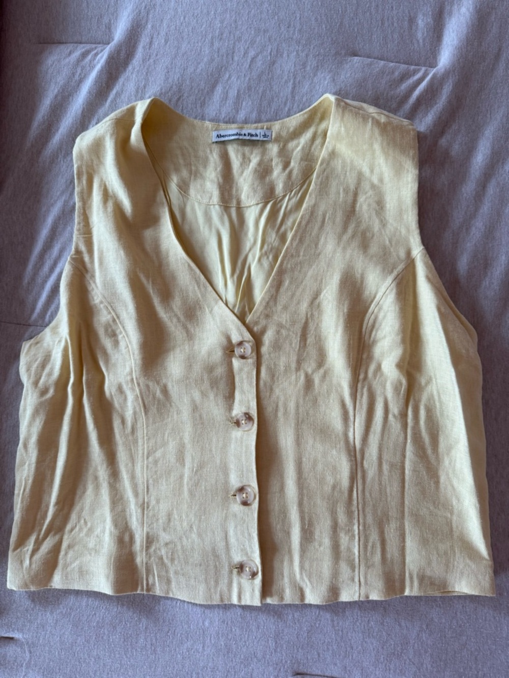 Amercrombie yellow linen vest top 
Size large